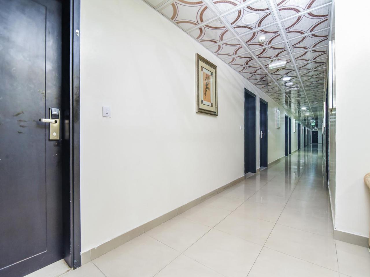 Oyo 138 Empire Hotel Apartments Dubai Ngoại thất bức ảnh
